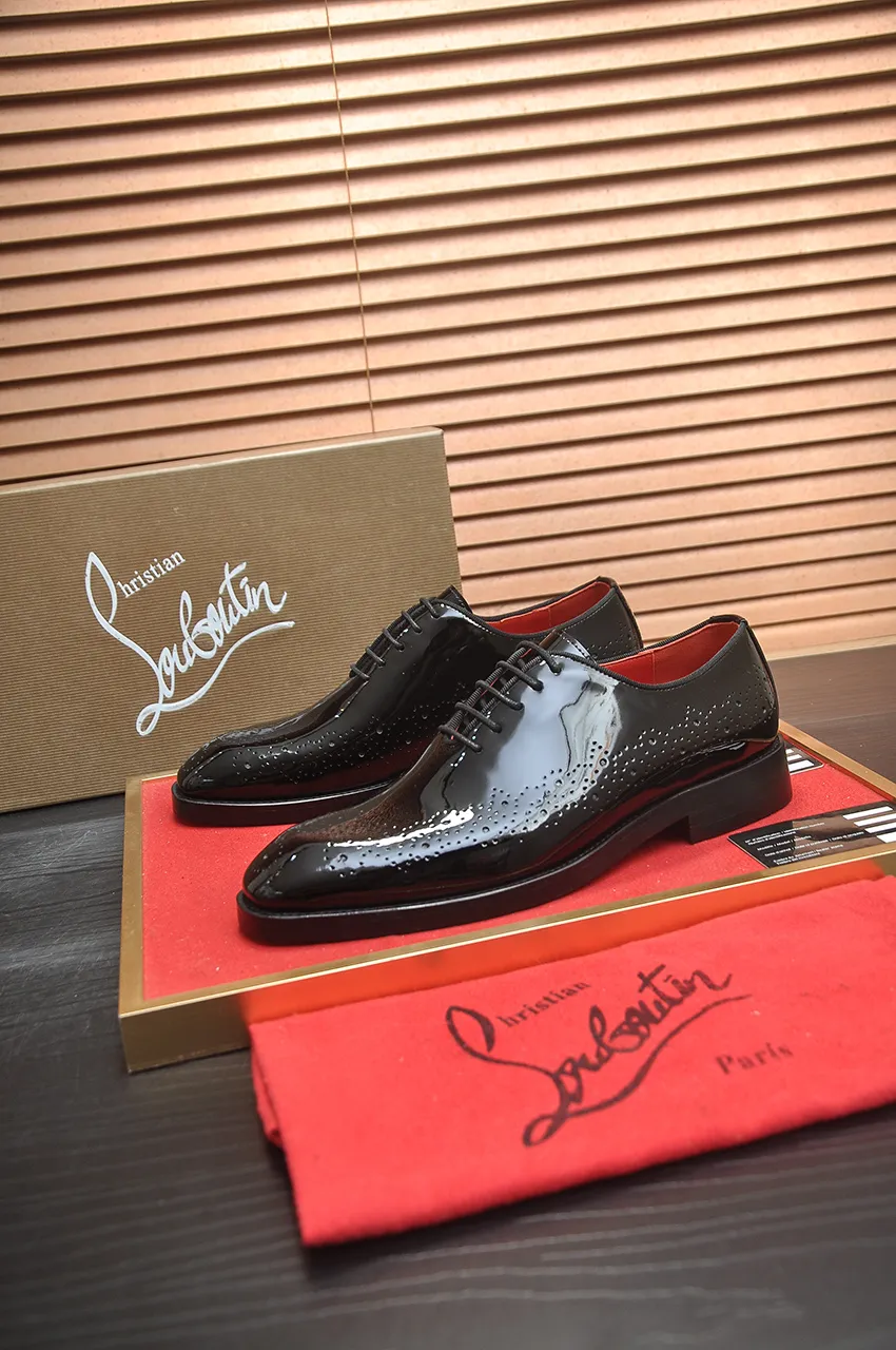 Men's shoes 💰620💶 [Chrstian Loubotin] Red-soled shoes 💋Original mold opening, the highest version on the market, purely handmade ➕Imported cowhide uppers, first-layer water-dyed cowhide lining! Original EU high-gloss outsole. 38 to 45 (45 customized)